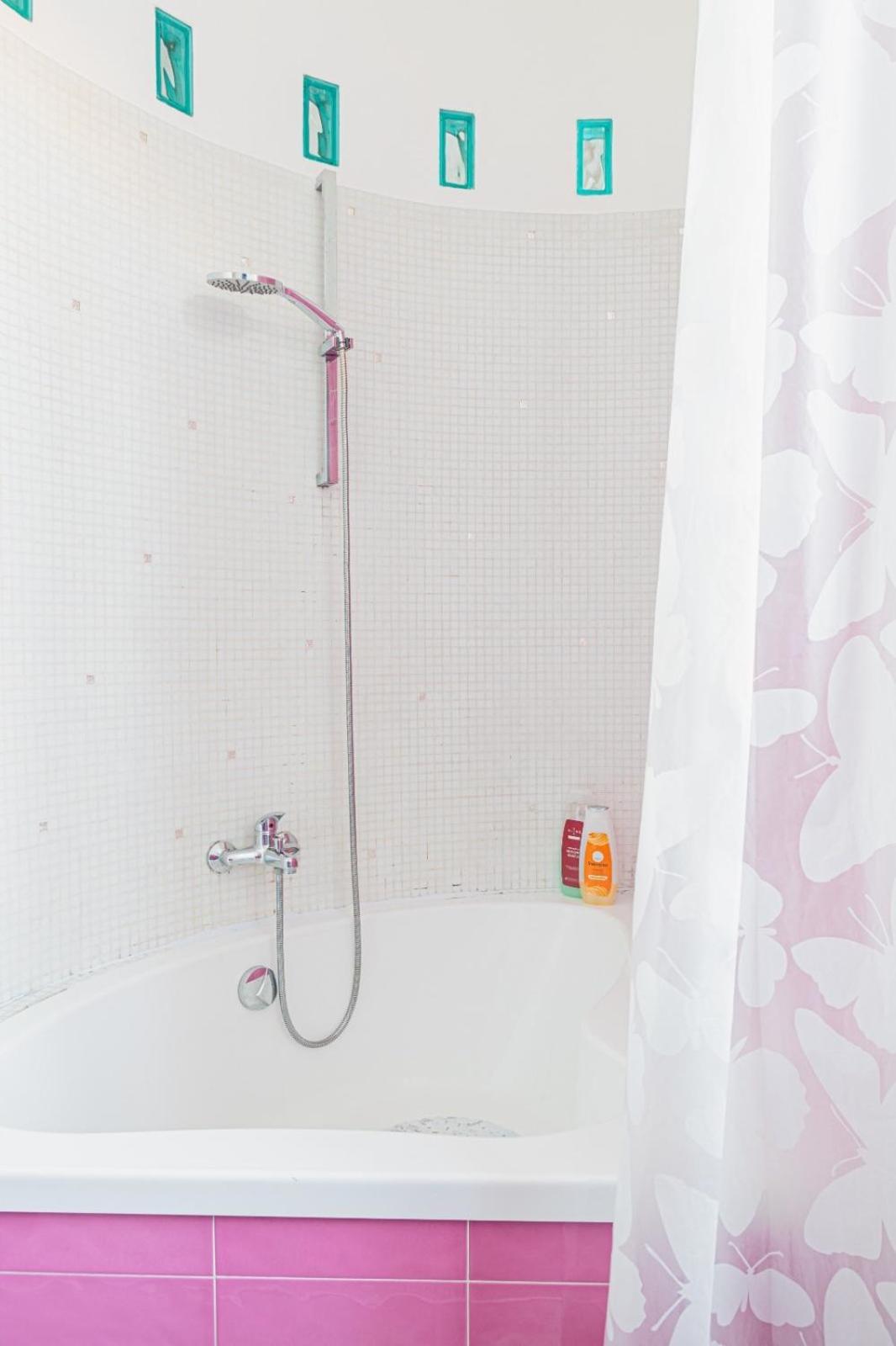 Equipped Apt Near To Parco Dora トリノ エクステリア 写真